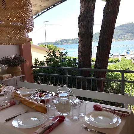 Claudia Porto Venere